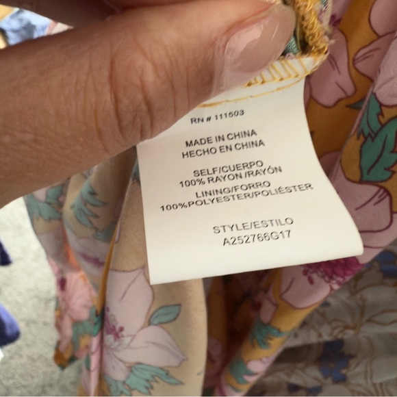 ⚪️ NWT AUW Yellow Floral Midi Dress NWT Size L - Picture 8 of 8